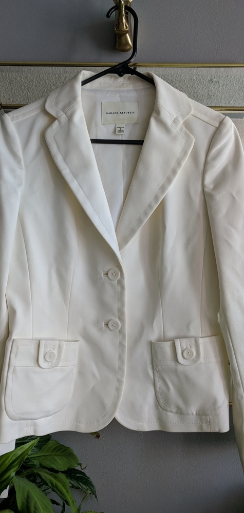 White Banana Republic blazer